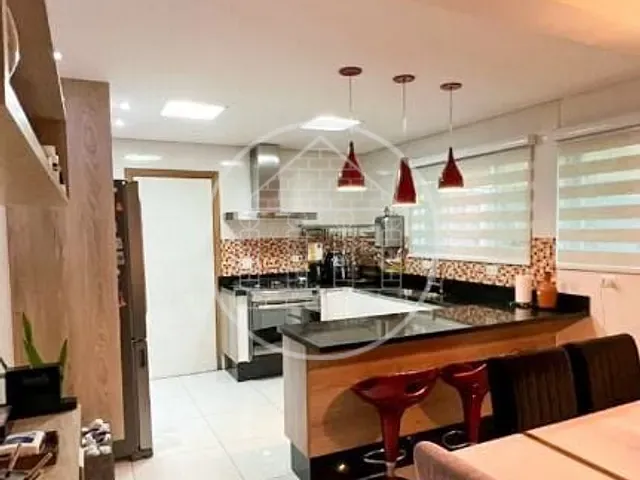 Sobrado com 126m² 3 quartos e 2 banheiros, à venda, no bairro Jardim Santa Helena em São Paulo
