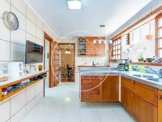 Sobrado com 196m² 3 quartos e 4 banheiros, à venda, no bairro Jardim Umuarama em São Paulo