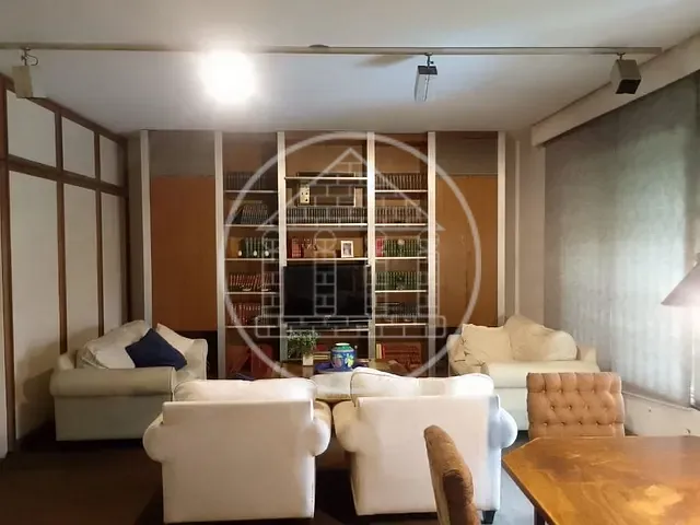 Sobrado com 600m² 5 quartos e 6 banheiros, à venda ou para alugar, no bairro Morumbi em São Paulo