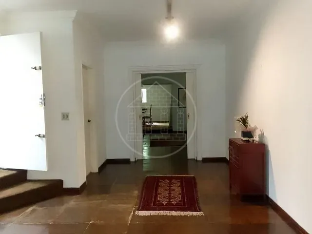 Sobrado com 600m² 5 quartos e 6 banheiros, à venda ou para alugar, no bairro Morumbi em São Paulo