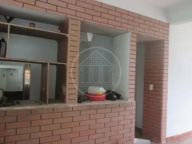 Sobrado com 300m² 7 quartos e 4 banheiros, para alugar, no bairro Jardim Varginha em São Paulo