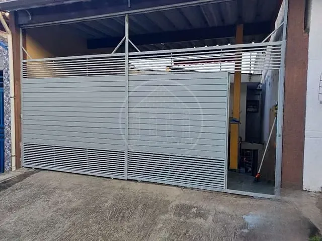 Sobrado com 125m² 3 quartos e 2 banheiros, à venda, no bairro Parque Grajaú em São Paulo