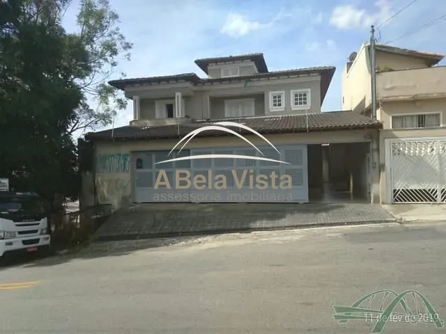Sobrado com 350m² 3 quartos e 6 banheiros, à venda, no bairro VELOSO em Osasco