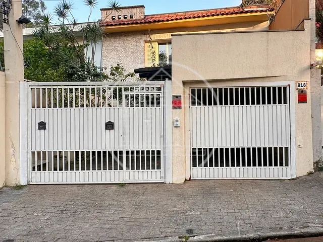 Sobrado com 400m² 3 quartos e 2 banheiros, à venda, no bairro Brooklin em São Paulo