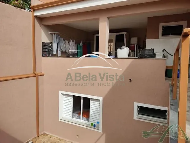 Sobrado com 336m² 3 quartos e 3 banheiros, à venda, no bairro CIPAVA em Osasco