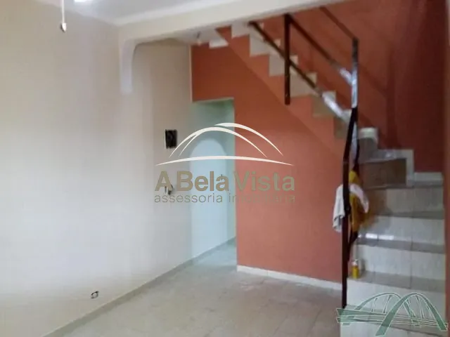 Sobrado com 125m² 3 quartos e 2 banheiros, à venda, no bairro SANTA MARIA em Osasco