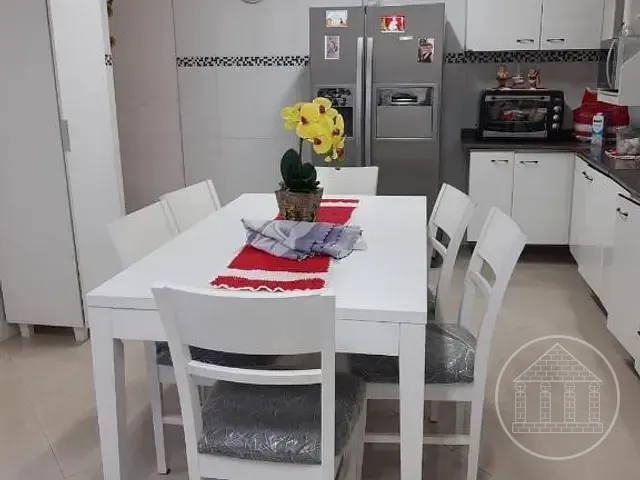 Sobrado com 125m² 4 quartos e 4 banheiros, à venda, no bairro Balneário São José em São Paulo