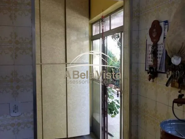 Sobrado com 256m² 3 quartos e 3 banheiros, à venda, no bairro CIPAVA em Osasco