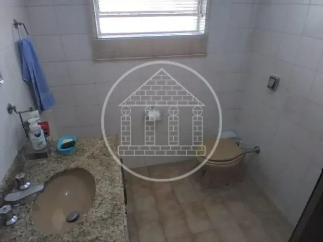 Sobrado com 180m² 4 quartos e 3 banheiros, à venda, no bairro Vila do Encontro em São Paulo