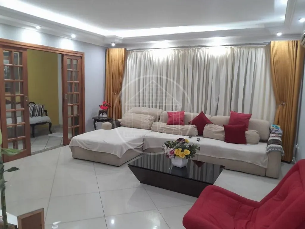 Sobrado, 3 quartos, 276 m² - Foto 2