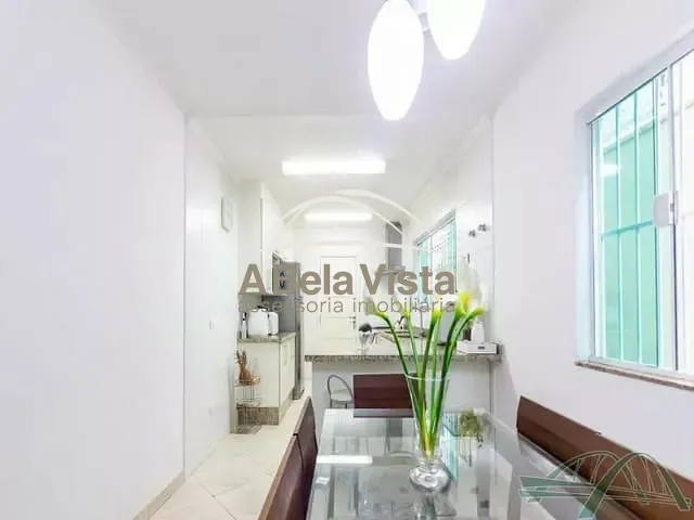 Sobrado com 125m² 4 quartos e 2 banheiros, à venda, no bairro JD DAS FLORES em Osasco