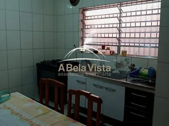 Sobrado com 130m² 3 quartos e 1 banheiro, à venda, no bairro AYROSA em Osasco