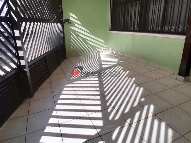 Sobrado com 120m² 3 quartos e 2 banheiros, para alugar, no bairro Santa Paula em São Caetano do Sul