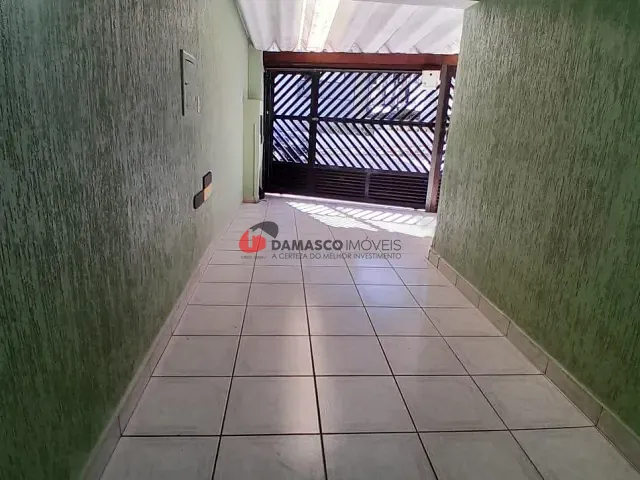 Sobrado com 120m² 3 quartos e 2 banheiros, para alugar, no bairro Santa Paula em São Caetano do Sul