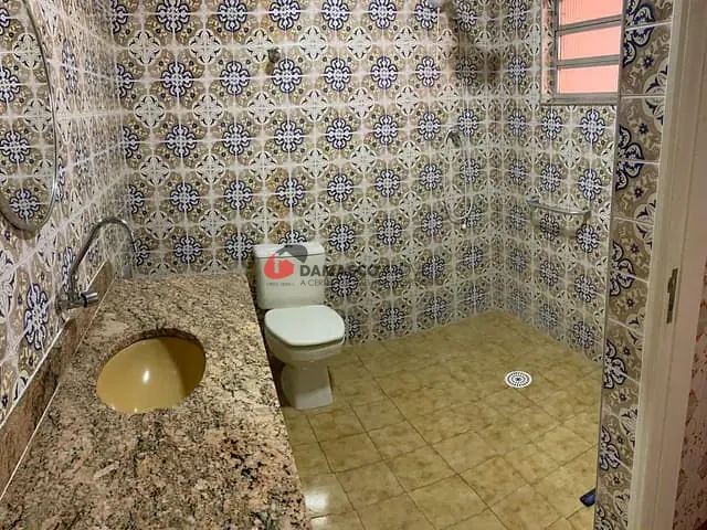 Sobrado com 256m² 3 quartos e 1 banheiro, à venda, no bairro Santa Paula em São Caetano do Sul