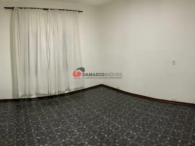 Sobrado com 256m² 3 quartos e 1 banheiro, à venda, no bairro Santa Paula em São Caetano do Sul