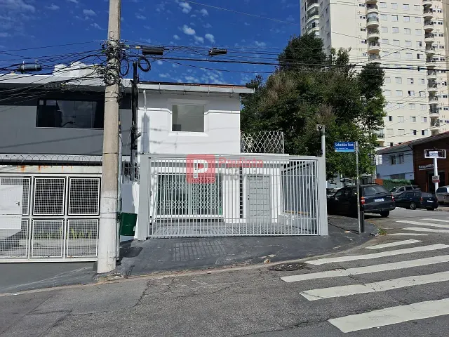 Sobrado com 98m², para alugar, no bairro Campo Belo em São Paulo