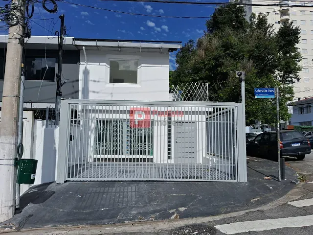 Sobrado com 98m², para alugar, no bairro Campo Belo em São Paulo