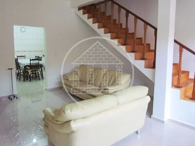 Sobrado com 200m² 4 quartos e 3 banheiros, à venda, no bairro Parque Planalto em São Paulo