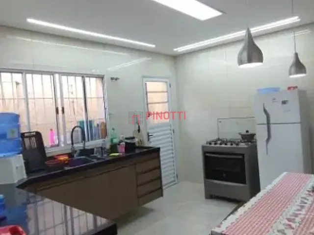 Sobrado 4 quartos e 2 banheiros, para alugar, no bairro Paulicéia em São Bernardo do Campo