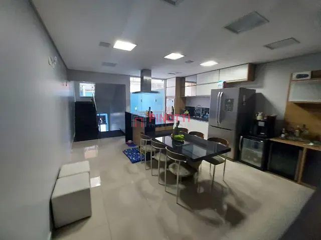 Sobrado 3 quartos e 6 banheiros, à venda ou para alugar, no bairro Vila Lusitânia em São Bernardo do Campo
