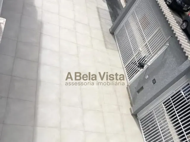 Sobrado com 100m² 3 quartos e 2 banheiros, à venda, no bairro JD DABRIL em Osasco