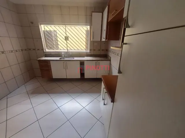 Sobrado 3 quartos e 3 banheiros, à venda ou para alugar, no bairro Parque Selecta(Montanhão) em São Bernardo do Campo