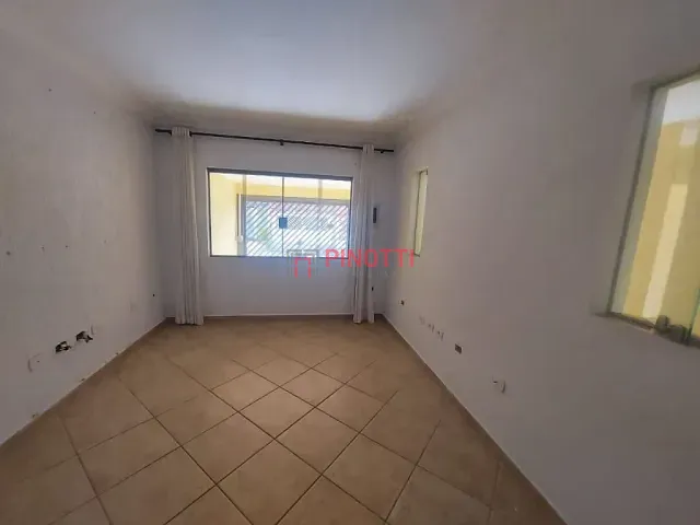 Sobrado 3 quartos e 3 banheiros, à venda ou para alugar, no bairro Parque Selecta(Montanhão) em São Bernardo do Campo