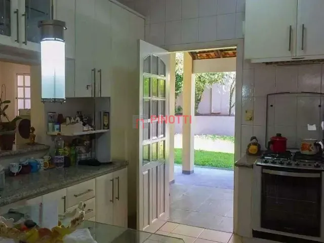 Sobrado 3 quartos e 3 banheiros, à venda, no bairro Dos Casa em São Bernardo do Campo