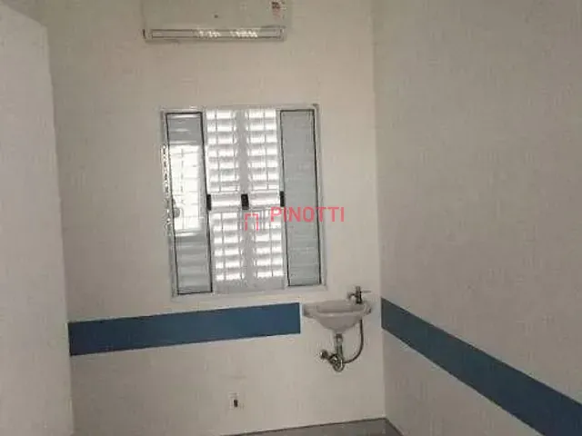 Sobrado à venda ou para alugar, no bairro Jardim do Mar em São Bernardo do Campo