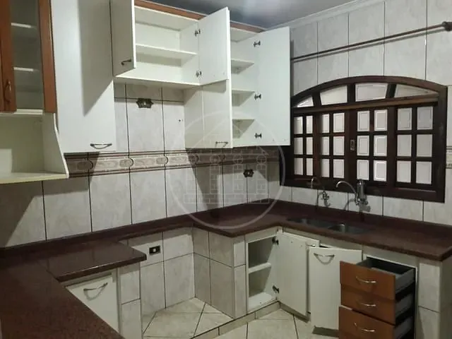 Sobrado com 125m² 3 quartos e 2 banheiros, à venda, no bairro Jardim Beatriz em São Paulo