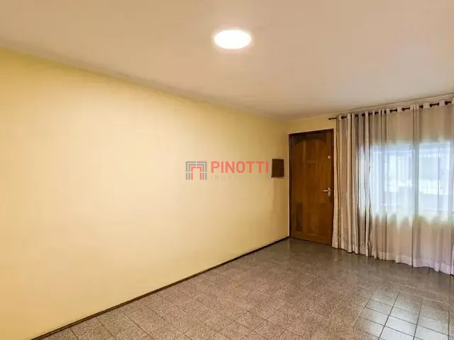 Sobrado 3 quartos e 2 banheiros, para alugar, no bairro Vila Baeta Neves em São Bernardo do Campo