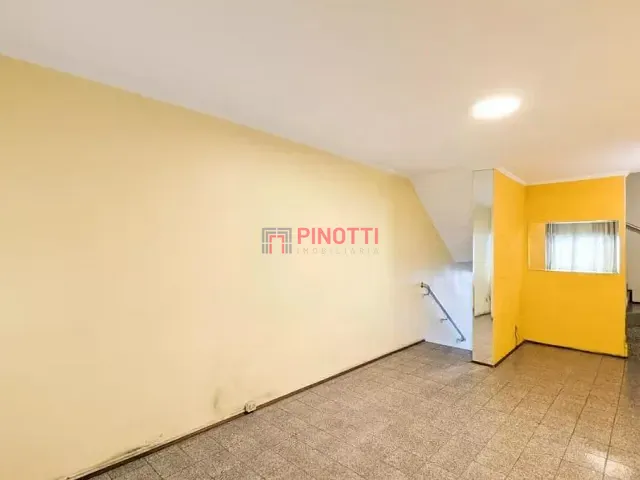 Sobrado 3 quartos e 2 banheiros, para alugar, no bairro Vila Baeta Neves em São Bernardo do Campo