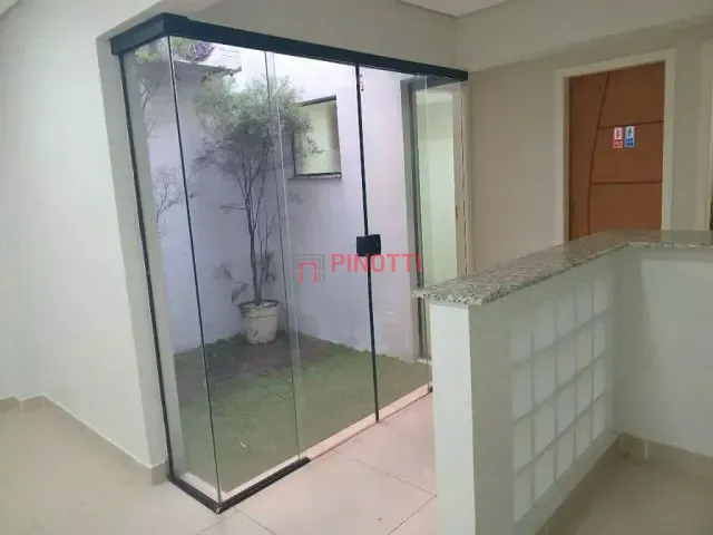 Sobrado à venda ou para alugar, no bairro Jardim do Mar em São Bernardo do Campo