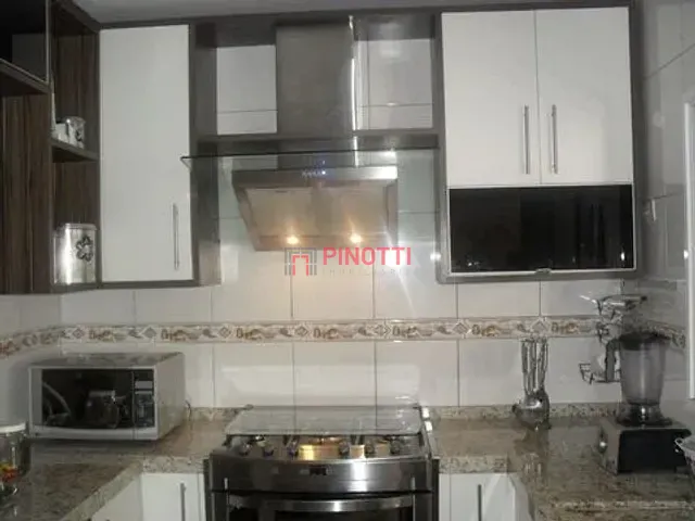Sobrado 3 quartos e 2 banheiros, para alugar, no bairro Nova Petrópolis em São Bernardo do Campo