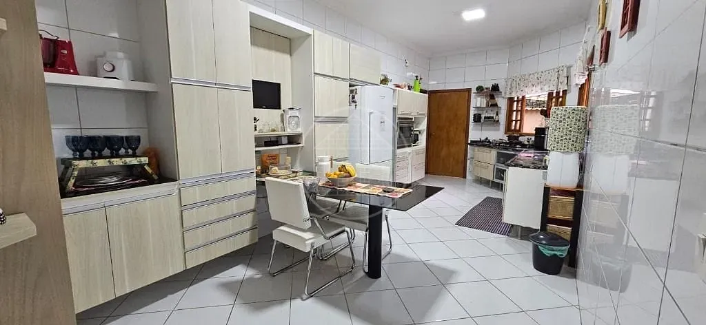 Sobrado, 3 quartos, 280 m² - Foto 8