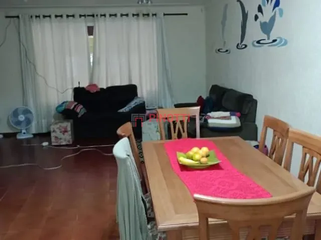 Sobrado 2 quartos e 2 banheiros, à venda, no bairro Santa Terezinha em São Bernardo do Campo