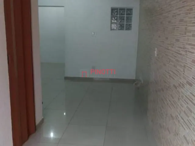 Sobrado 2 quartos e 2 banheiros, à venda, no bairro Vila Alzira em Santo André