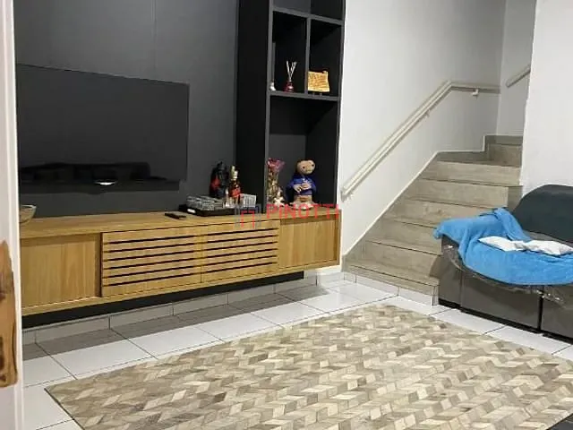 Sobrado 3 quartos e 2 banheiros, à venda, no bairro Rudge Ramos em São Bernardo do Campo