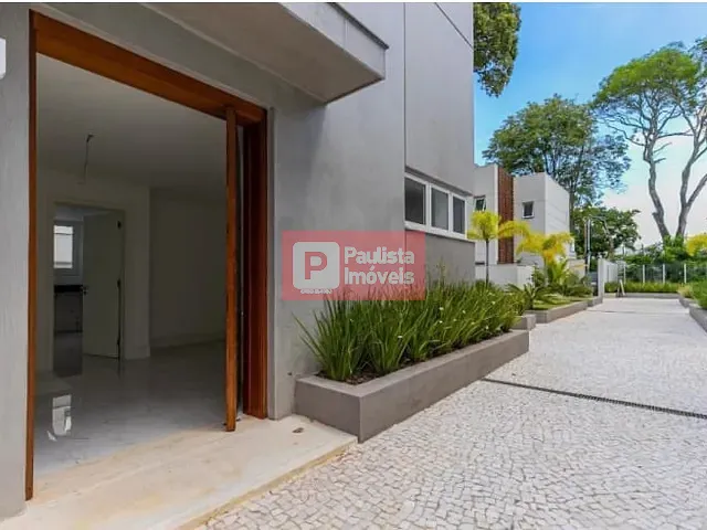 Sobrado com 525m² 4 quartos e 5 banheiros, à venda, no bairro Chácara Santo Antônio (Zona Sul) em São Paulo