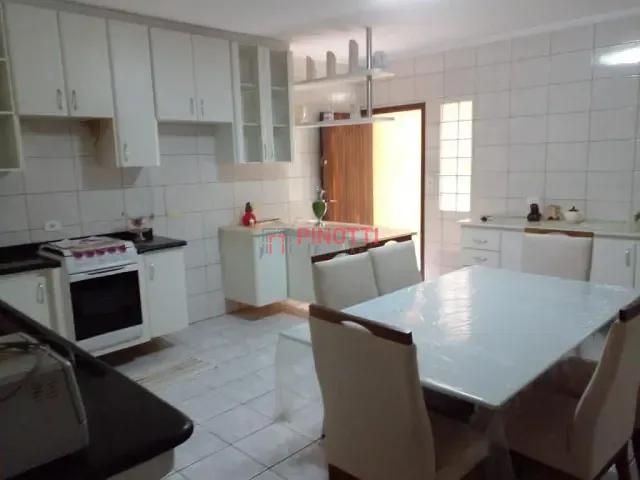 Sobrado 3 quartos e 3 banheiros, à venda, no bairro Vila América em Santo André