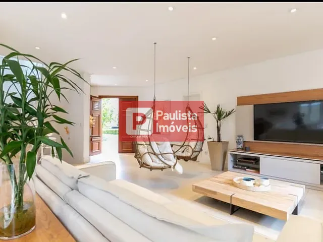 Sobrado com 550m² 4 quartos e 6 banheiros, à venda, no bairro Jardim Petrópolis em São Paulo