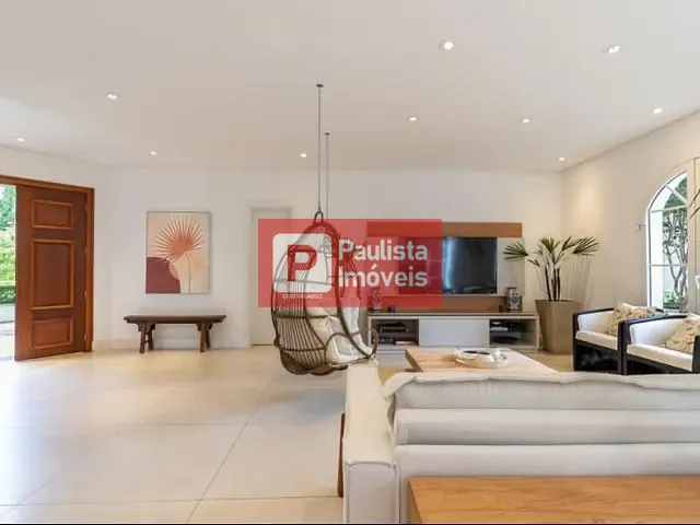 Sobrado com 550m² 4 quartos e 6 banheiros, à venda, no bairro Jardim Petrópolis em São Paulo