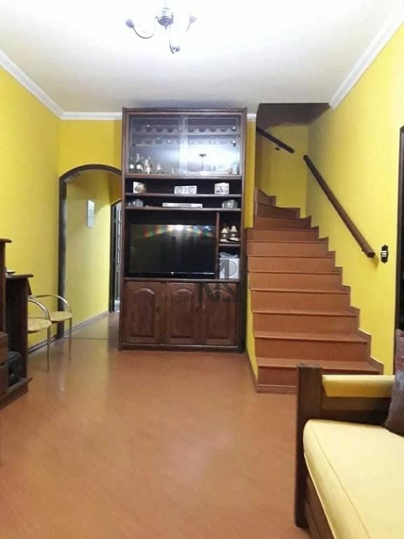 Sobrado à venda com 3 quartos, 190m² - Foto 1