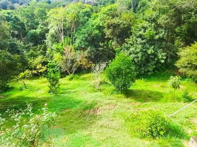 Sobrado com 1600m² 4 quartos e 4 banheiros, à venda, no bairro Fazenda da Ilha em Embu-Guaçu
