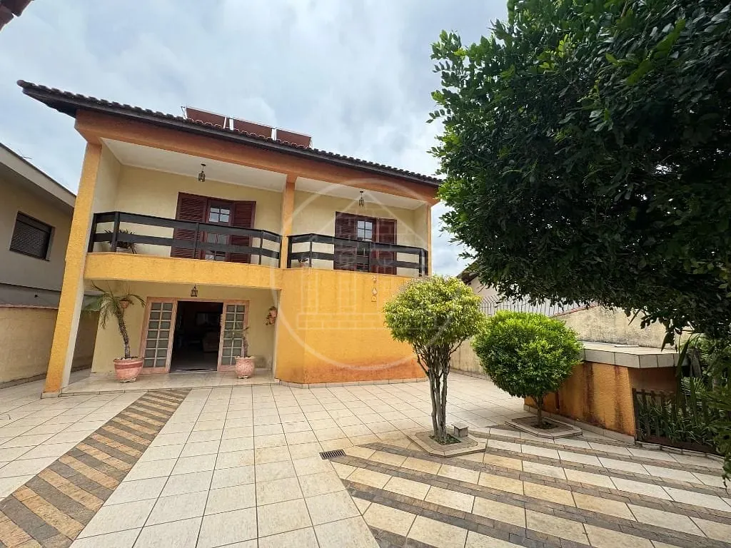 Sobrado, 4 quartos, 300 m² - Foto 1