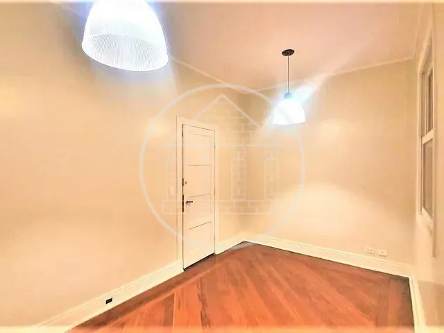 Sobrado com 113m², para alugar, no bairro Jardim Portal I e II em São Paulo