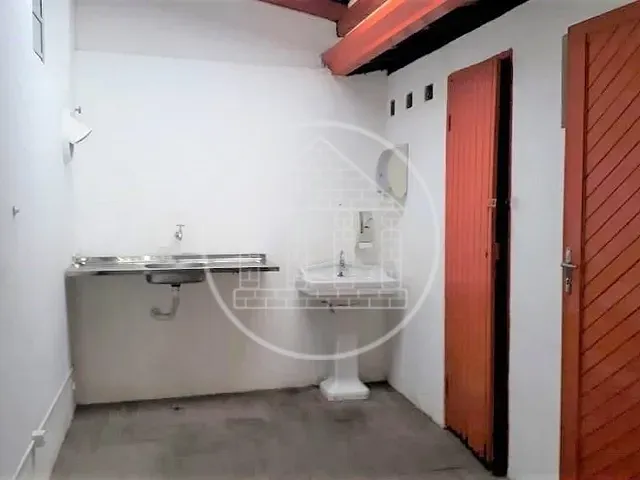 Sobrado com 113m², para alugar, no bairro Jardim Portal I e II em São Paulo