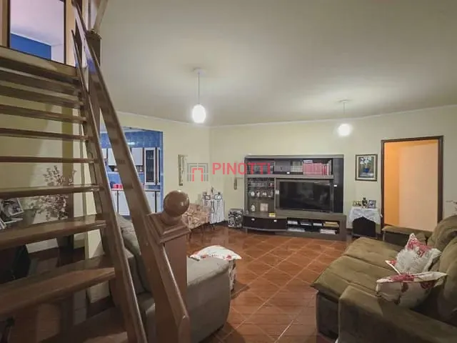 Sobrado 3 quartos e 2 banheiros, à venda, no bairro Nova Petrópolis em São Bernardo do Campo