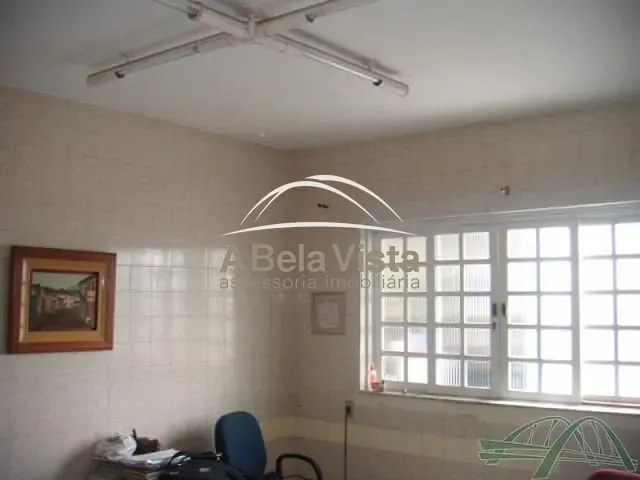 Sobrado com 250m² 3 quartos e 2 banheiros, à venda, no bairro BELA VISTA em Osasco